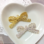 在庫限り☆高品質＊再3入荷♥︎４個set*レースリボン♥︎チャーム ゴールド&シルバーMIX各2個