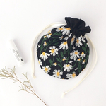 193▶︎まる巾着【S】デイジー(お花刺繍)ブラック