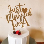 ＼ 名入れ ／ ケーキトッパー Just Married 結婚 結婚式 飾り 受付 室内装飾 前撮り 演出 アイテム ケーキデコレーション 紙製 ペーパーアイテム