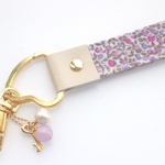 LIBERTY　 Priscilla プリシラ　パープル　＆本革のキーチャーム(Ｇ)