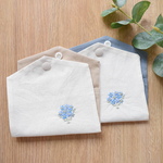 【手刺繍のマスクケース (h.ブルーデイジー × blue/beige)】