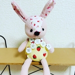 カントリー風♡苺模様のうさぎさん