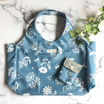 ナイロンエコバッグ　北欧刺繍風花柄(サックスブルー)Lサイズ
