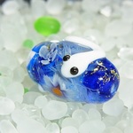 花に白蛇　長玉　瑠璃マーブル金箔散らし　（花・薄紫）