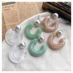 ピアス　アクリルフープ　ピアス　樹脂フープ　パールキャッチ　クリア