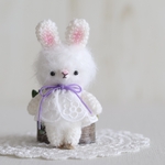 小さな、あみぐるみ ふわふわうさぎちゃん　リボン パープル A