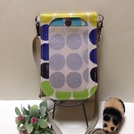 入れたまま操作できる！スマホポシェット さらに大きめサイズ  おっきいカラフルドット ブルー系＊