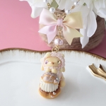 もこふわ♡水玉ひつじちゃんのネックレス　シュークリーム抱っこVer