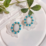 レースとビーズ刺繍の大きなピアス