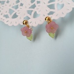 cherryblossomとリーフのピアス