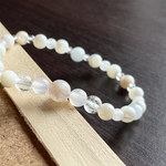 アクアマリン　桜瑪瑙　マザーオブパール　カルセドニー　白翡翠　水晶　ブレスレット