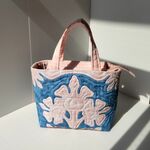 ハワイアンキルト　ハイビスカスのバッグ