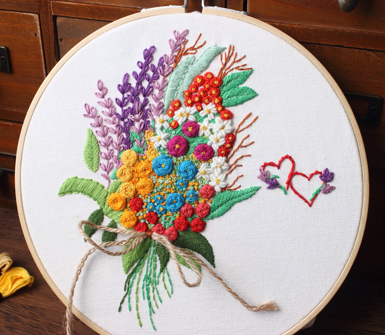⭐アメリカンカントリー雑貨♥️ハートのお花✿刺繍フレーム