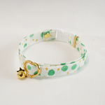 【猫用・３サイズから選べる】水彩風のドットの首輪（緑）