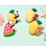レモン、スイカに抱きつくアニマルブローチ♡パンダ、プードル☆