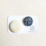 ★くるみボタンブローチ★
