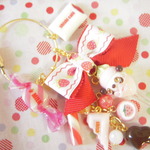 イチゴ味いっぱいのお菓子ジャラジャラキーリング