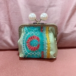 【6/21 22:00〜販売】がま口ポーチ　刺繍　グリーン　ゴールド　パール　ポーチ