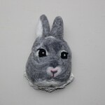 羊毛＊乙女なうさぎさんブローチ🐇