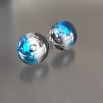 ガラスの実ひとつぶピアス（ブルーブラック&グレー）