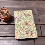 単行本ハードカバー用ブックカバー★赤い実と薄紫の花