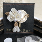 【再販】白い花×パールビジュー　ポニーフック