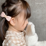 ベージュ の ニット 柄 リボン の キッズ ツイン ヘアゴム　（ゴムの交換ができます）