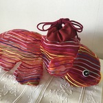 水風船みたいな、透ける素材の金魚の巾着〈あかいろ〉