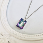 Swarovski ヴィトレイルスクエアペンダント