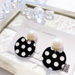 【再販】No.118 大粒パール×ドットピアス