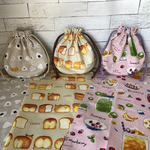 ☆rinrin87love様オーダー品☆ランチョンマット＆巾着（おにぎり、コーギーパン、果物ジュース）