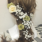 人気のプリザーブドかすみ草入りヘアアクセサリー