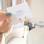 star ＆ moon asymmetry earrings　月と星のアシンメトリーイヤリング　　　　　　スタームーン一粒樹脂イヤリング樹脂ピアスアレルギーシンプルジルコンファッションジュエリーギフト