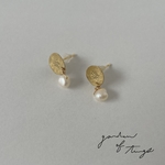 「小菊」 𖣂𖣂 真鍮ピアス 淡水パール Mサイズ