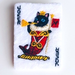 猫のトランプの刺繍ブローチ ジョーカー