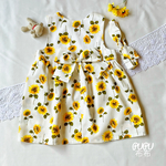 100cm＊リボンのひまわり柄ワンピース🎀🌻&うさ耳ヘアバンド🐰✳︎白地に黄色い向日葵✳︎ギャザーワンピース✳︎袖なしワンピース✳︎3歳✳︎4歳