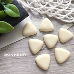 New【送料無料】こっくり三角カボション  カラフルパーツ  4pcs