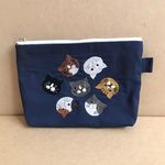 猫の刺繍ポーチ