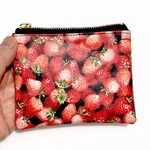 感謝セール品❤️いちごいちご🍓　便利ラミネート ミニポーチ　10cmファスナー