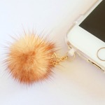 SALE✧*。ミンクボールと星のスマホピアス ♪ (キャメル)