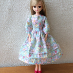 リバティプリントのワンピース