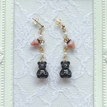 ＊くまちゃんとピンク苺のピアス/イヤリング＊        (量産型/ロリータ/地雷/可愛い/テディベア/動物/ストロベリー/フルーツ)
