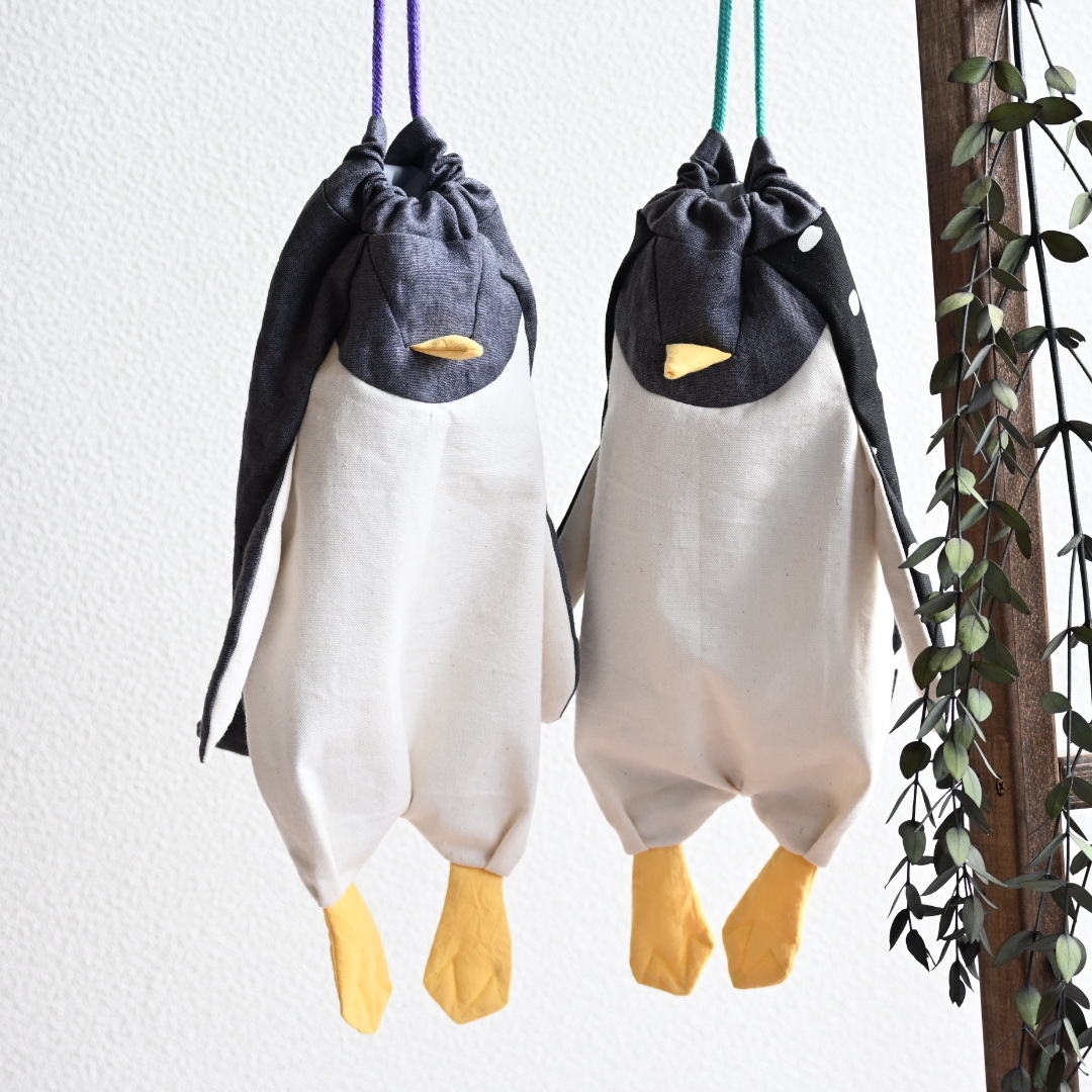 ハンドメイド　オーダーページ　ペンギン巾着袋 ペンギン着 ハンドメイド ペンギン巾着 サイズL - メルカリ
