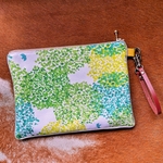 mamegoto ”マメゴト“ファブリック、森から見上げた空のフラットポーチ