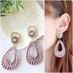 【夏　SALE】キラキラカボションとくすみパープルのラタン風ピアス