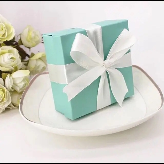 Tiffany ティファニー　ブルーボックス　ピアス　プレゼント　ラッピング Tiffany ティファニー ブルーボックス ピアス プレゼント