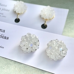 【 SALE 】天然石 レインボームーンストーンのつぶつぶピアス