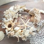 シェルリース(23cm)＊エクリュなgirly･シェルガーデン(b)＊サマーリース・クレセントリース・ガーデンリース・ホワイトリース・貝殻リース