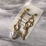 パール＆チェーンアシメントリーピアス（イヤリング）