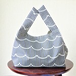 【SALE】ナイロンレジ袋型エコバッグ◎フリルストライプ◎ランチバッグ◎コンビニ袋◎薬局袋◎マチたっぷり15㎝◎